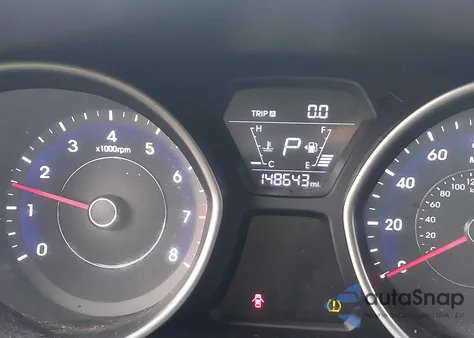 2015 Hyundai Elantra Se/Sport/Limited z USA, uszkodzony, nr VIN 5NPDH4AE9FH621597